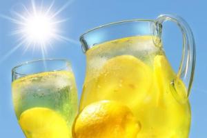 Refreshing-Drinks-for-Summer